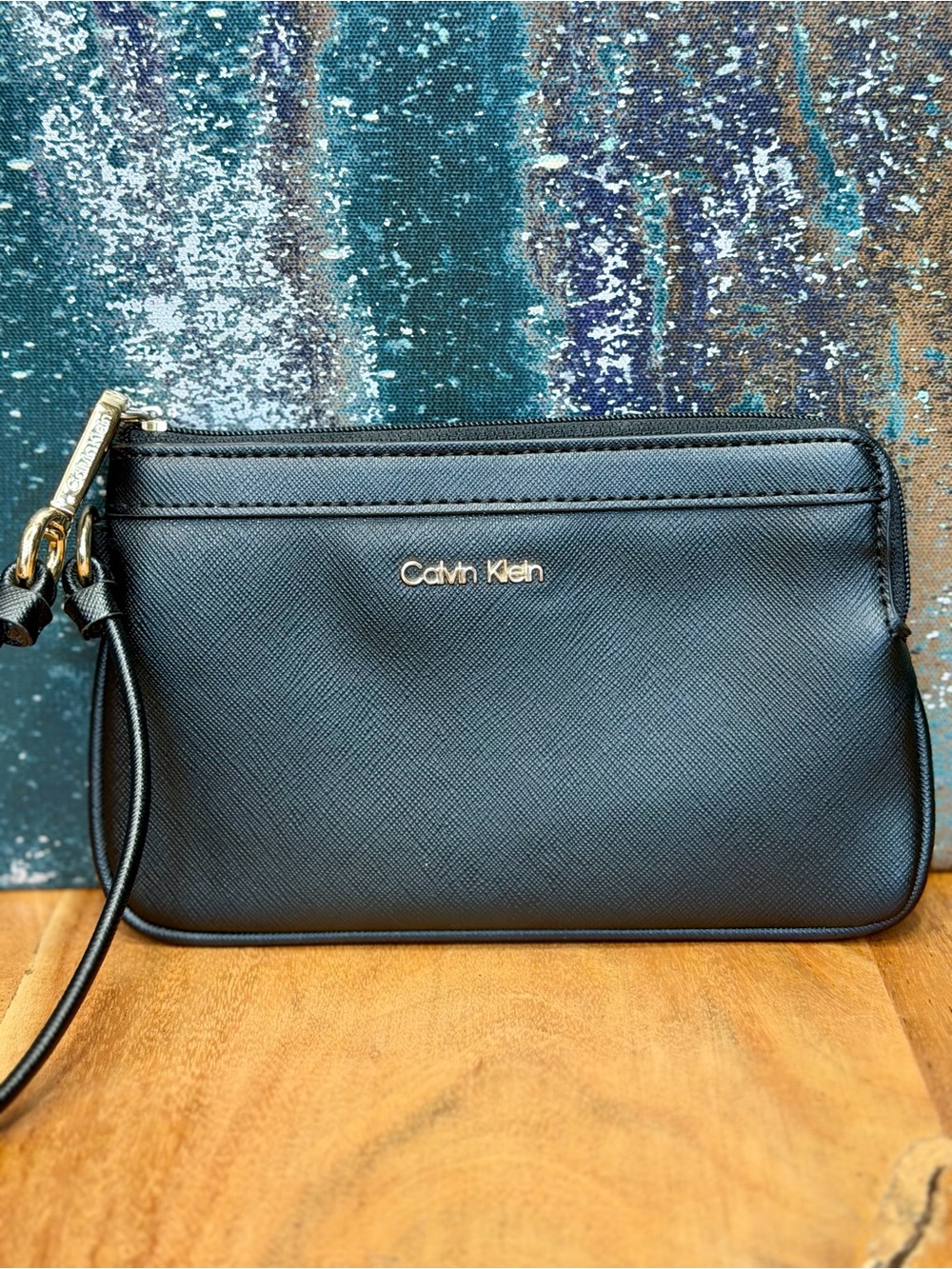 Calvin Klein 2010’s Minimalist Black Faux Leather Wristlet‎ (EUC)